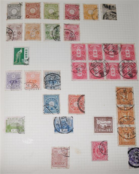 Quantity of stamp albums and loose stamps(-)